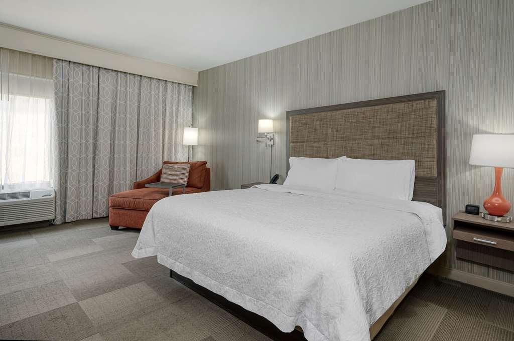 Hampton Inn St. Louis/Collinsville Værelse billede